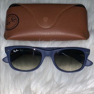 Ray Bans New Wayfarer.